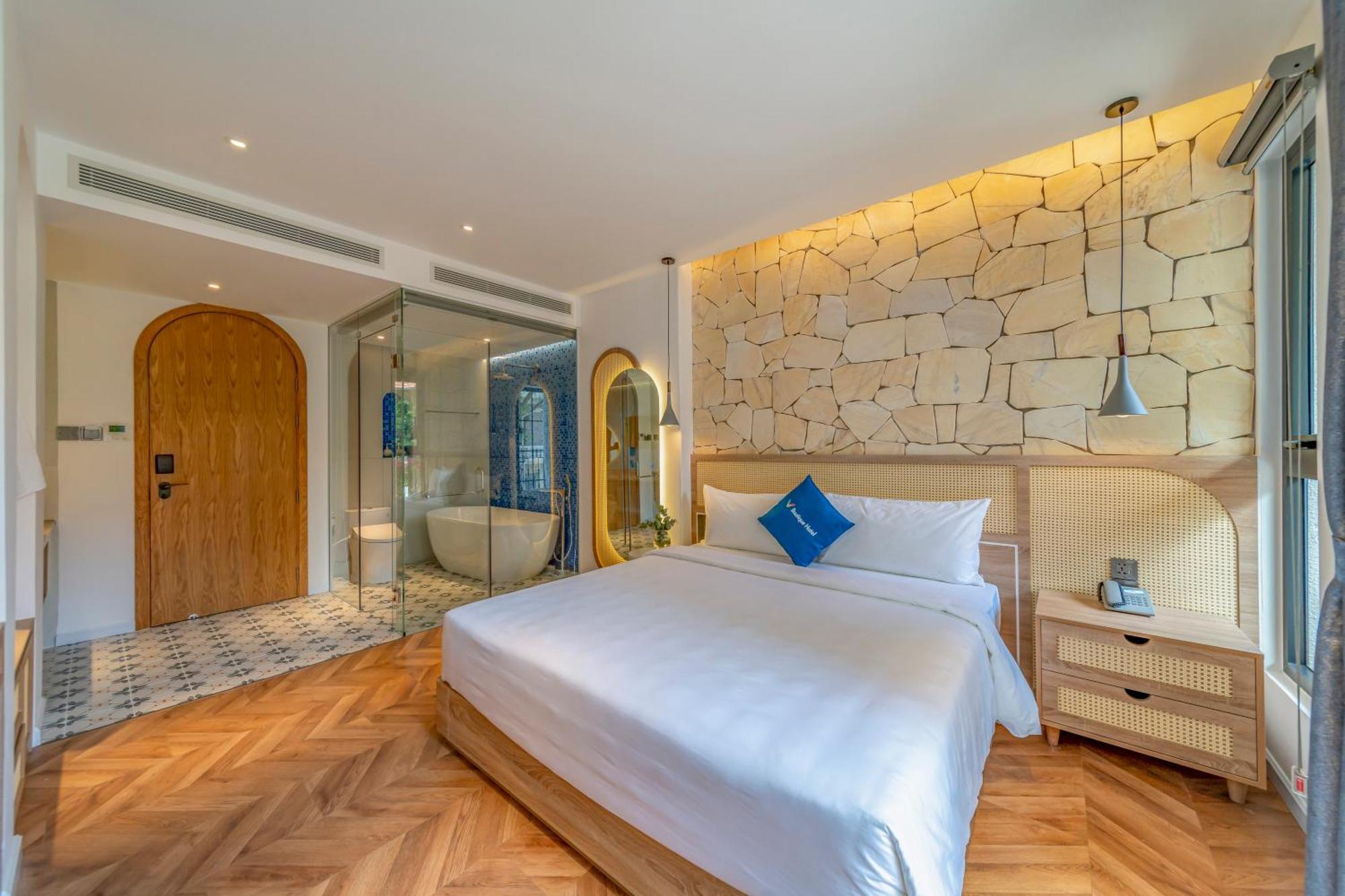 V Boutique Hotel - Complimentary Refreshments Вунгтау Экстерьер фото